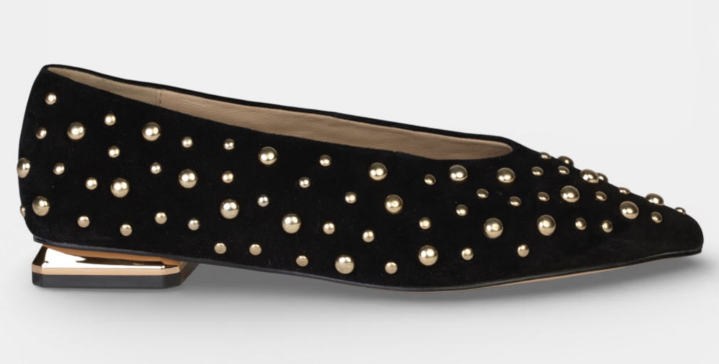 Footwear 15