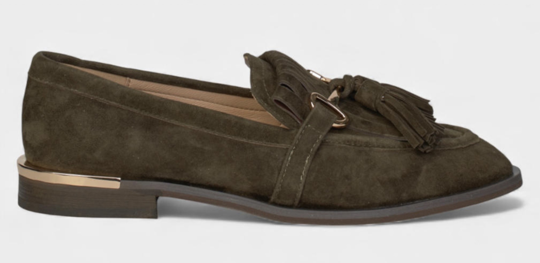 Footwear 17