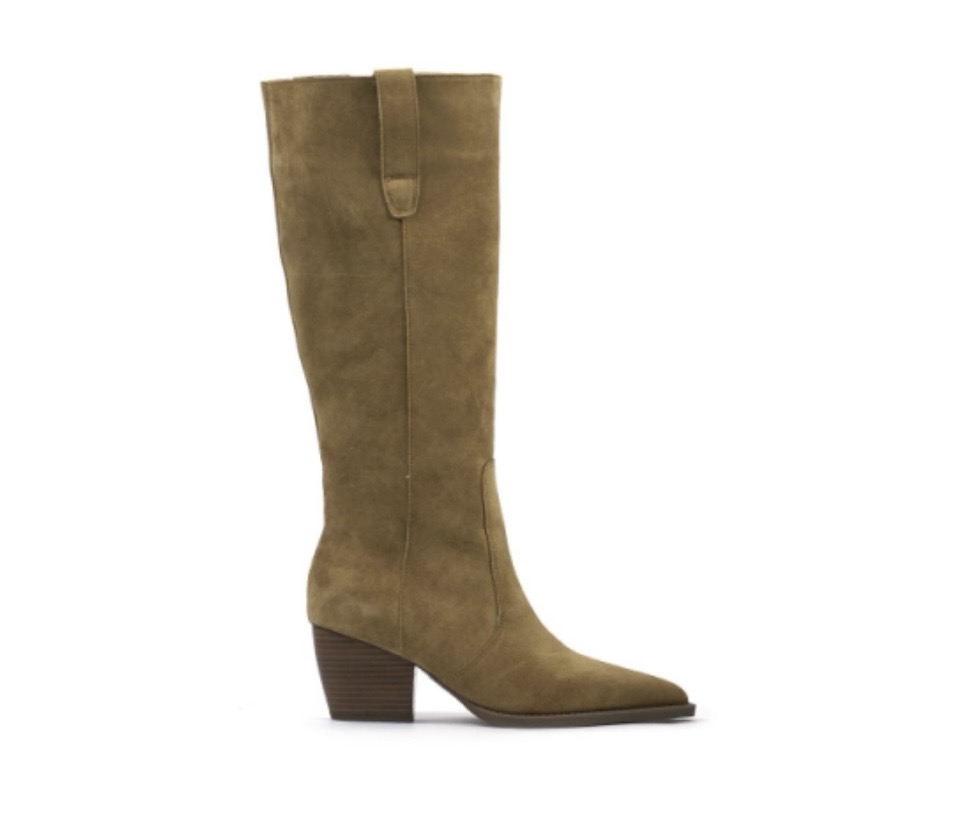 Footwear 30