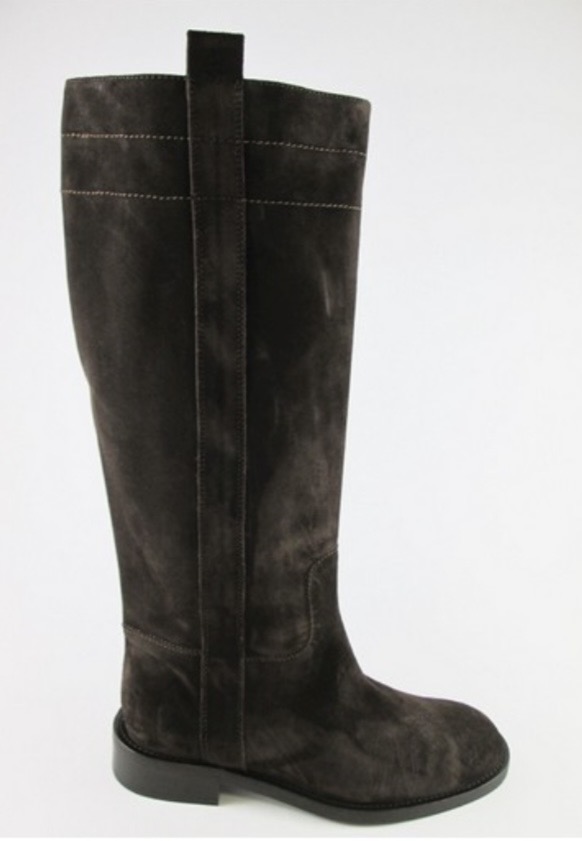 Footwear 10